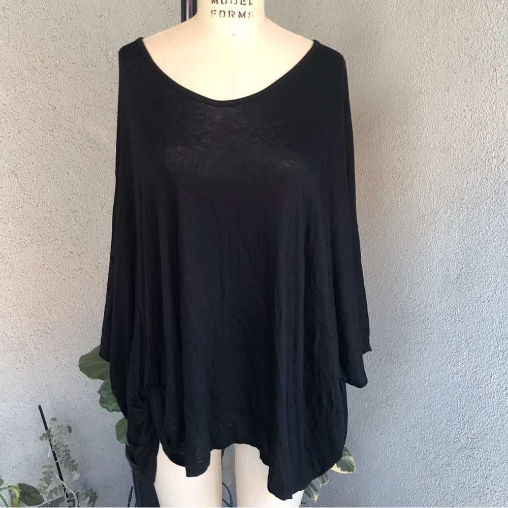 CoA CLOTHING OF AHNJOONHEE | Black Oversized Drape Twist Top Size L